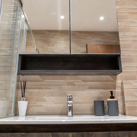 Appartement Niotis House - Elegance & Comfort In The *