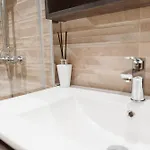 Niotis House - Elegance & Comfort In The Appartamento *