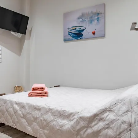 Niotis House - Elegance & Comfort In The Apartment *