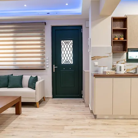 Apartment Niotis House - Elegance & Comfort In The